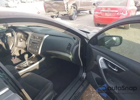 2013 Nissan Altima 2.5 S из США, поврежденный, VIN 1N4AL3AP9DC215914